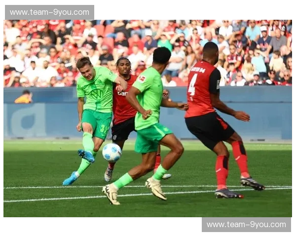 德甲烽火：法兰克福与弗赖堡的意志交锋，谁能主宰黑森林与美因河畔的尊严？